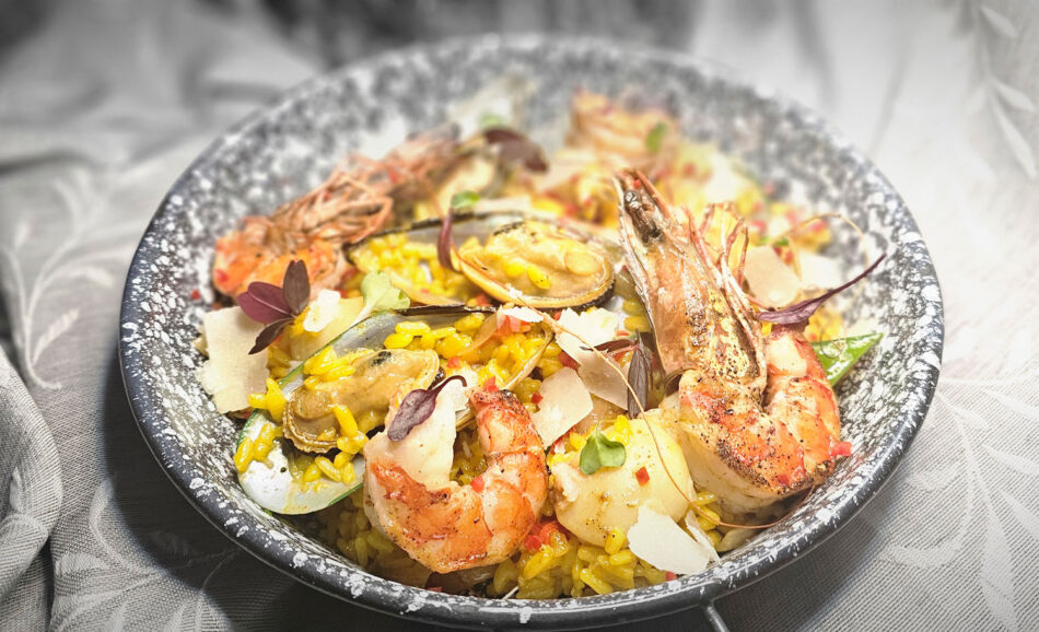 Paella tenger gyümölcseivel